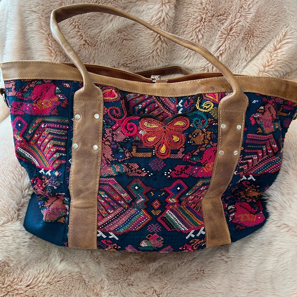 Sunday Isle Embroidered and Leather Travel Tote. BNWT